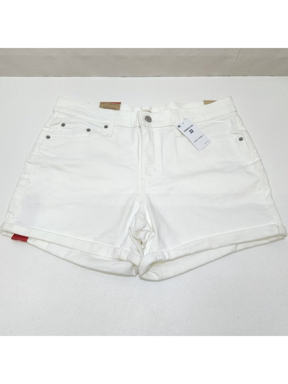 Levi's Mid-Length Mid Rise Shorts Size 32 Cuffed Slim Through Hip Original Style